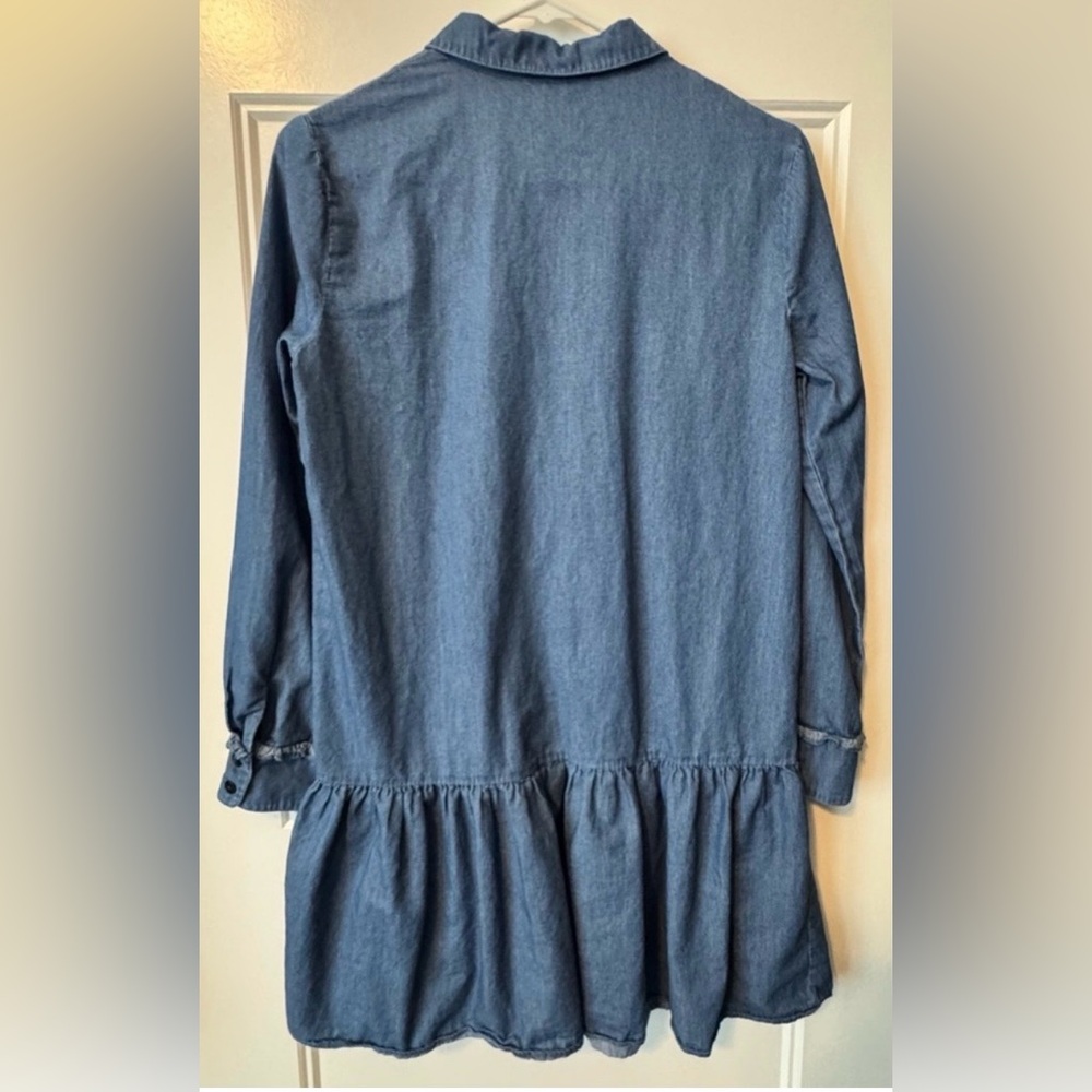 Draper James Chambray Button Front Flounce Hem Sh… - image 3